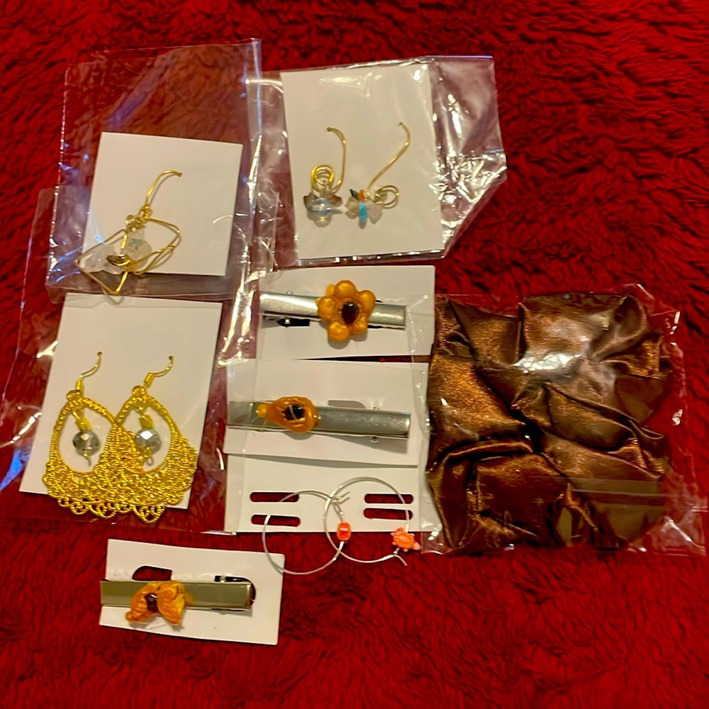 🤎NWT🤎-Handcrafted accessories